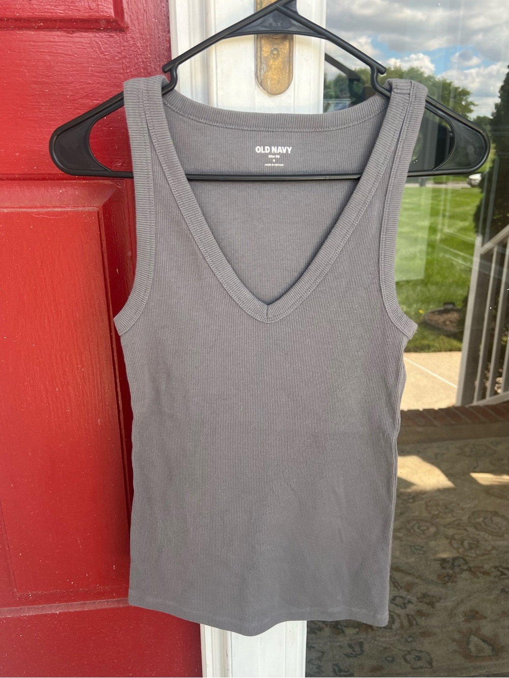 Old Navy Slim Fit Ribbed V-Neck Tank